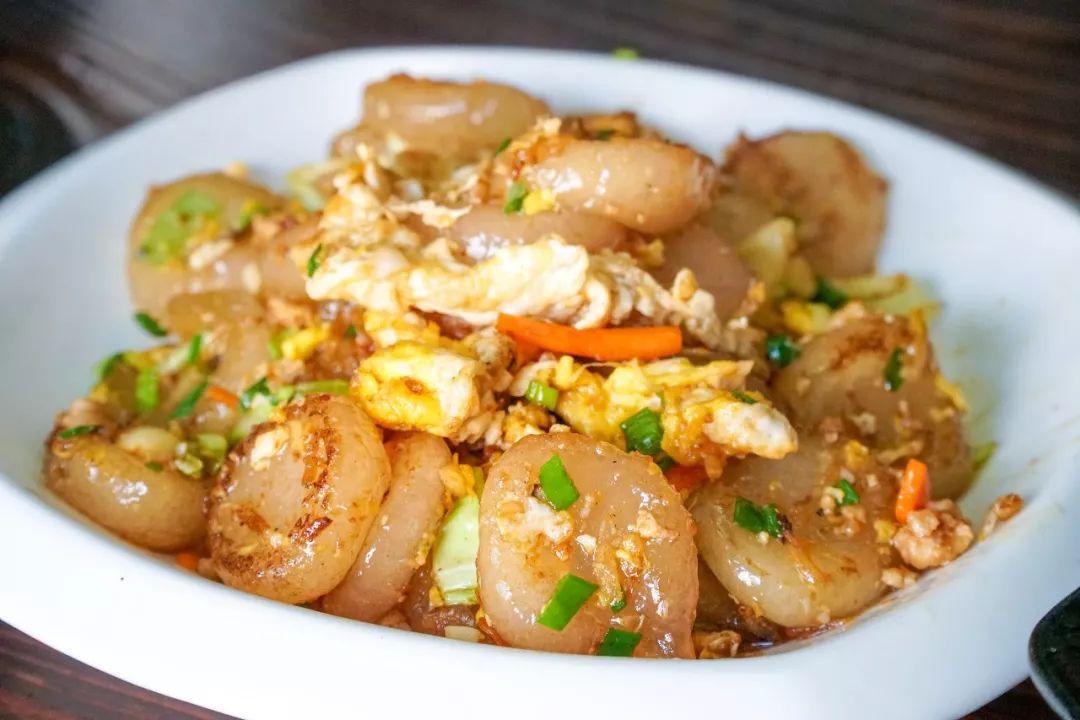 是广东省大埔县颇负盛名的传统小吃,属于客家菜