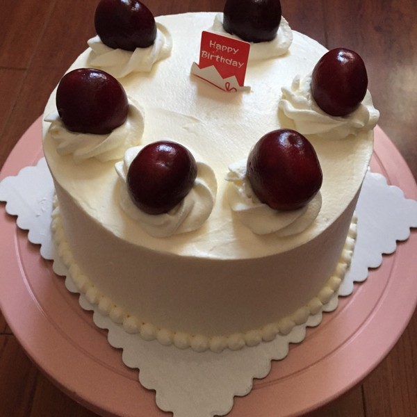 樱桃奶油蛋糕