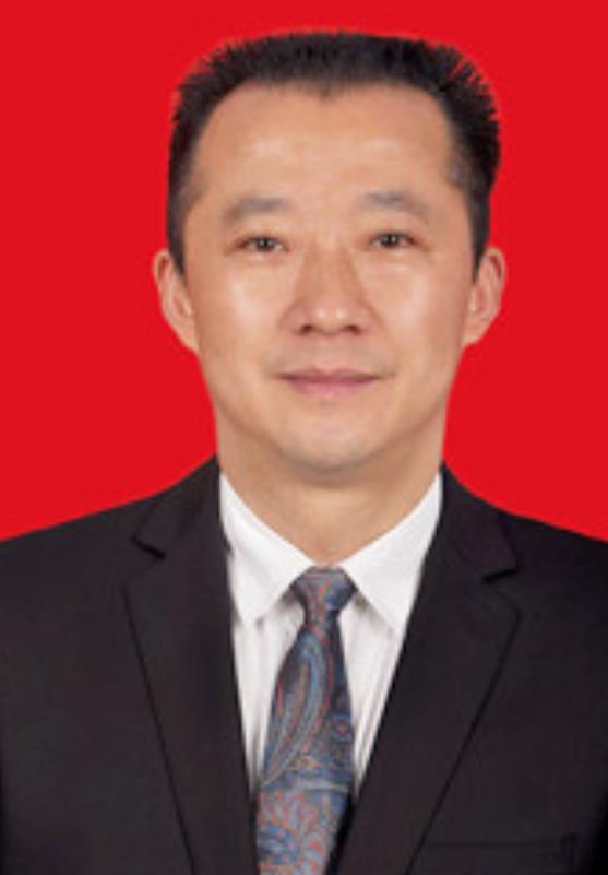  p>李永强,现任内江市纪委监委驻市审计局纪检监察组组长,党组成员.