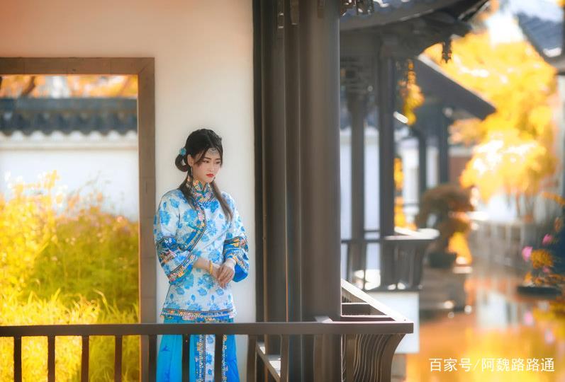 闺中少妇不知愁，春日凝妆上翠楼 读王昌龄诗《闺怨》_百科TA说