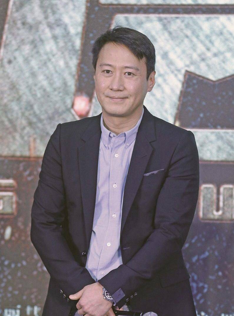 天王黎明新歌《顾家》下周三推出，自曝因错过投资良机，少赚十亿_百科TA说