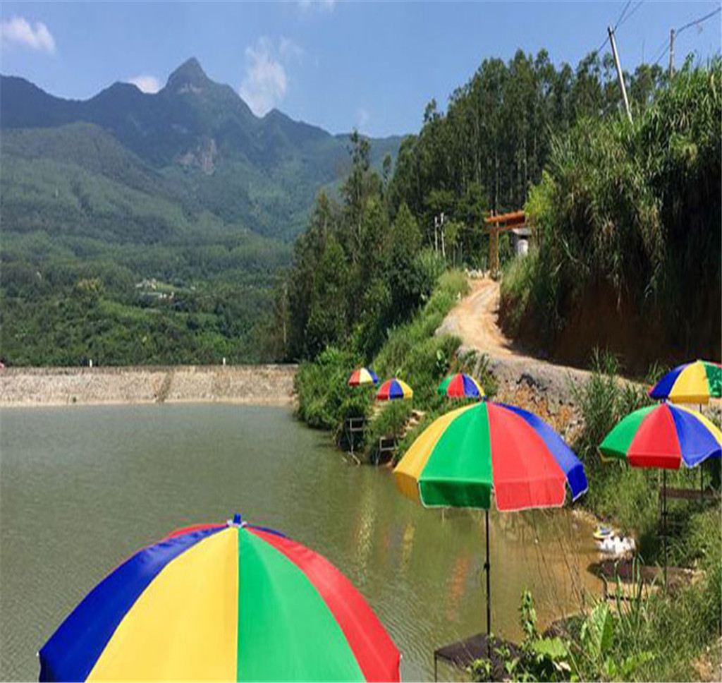  p>闽南风俗园位于漳州市长泰县岩溪镇甘寨村河空水库. /p>