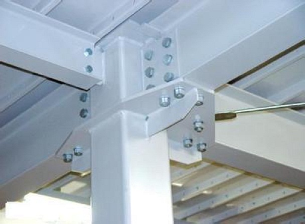  p>刚接是指构件与构件之间既能传递垂直和水平作用