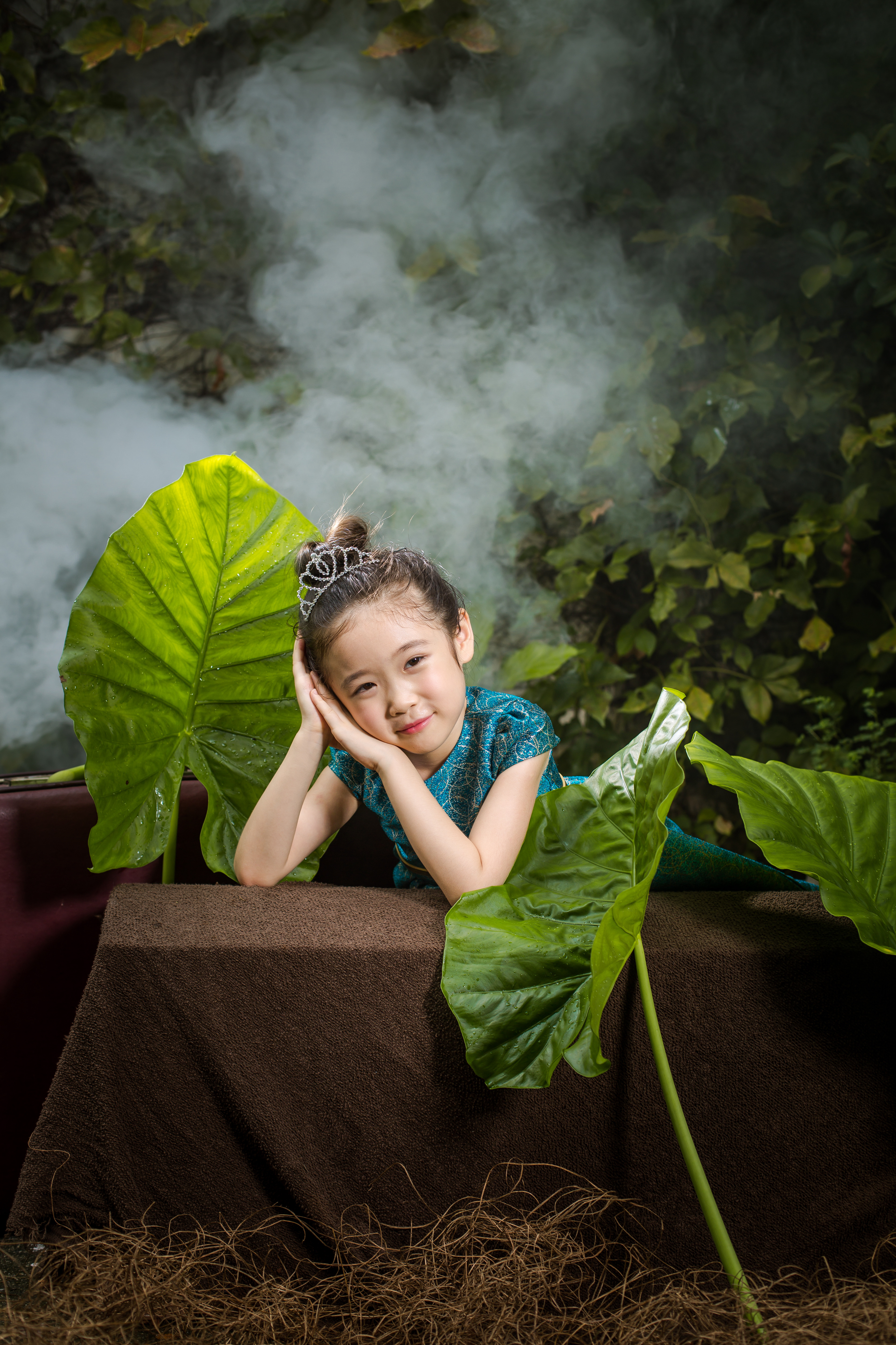  p>邓文怡,2009年11月14日出生于香港,童星,中国香港女歌手.