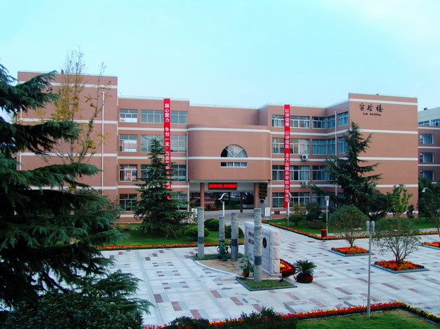 无锡市洛社高级中学