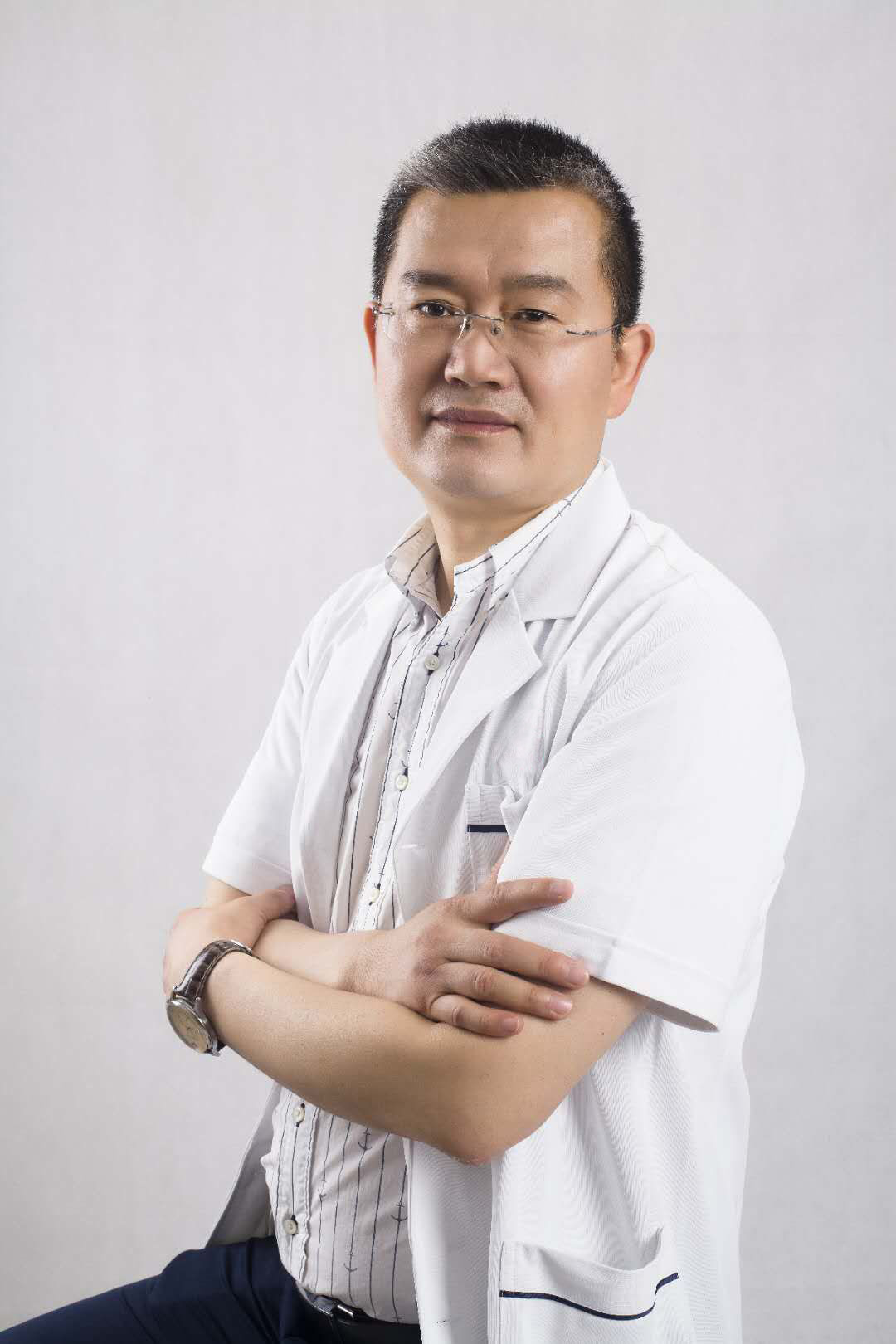 王磊