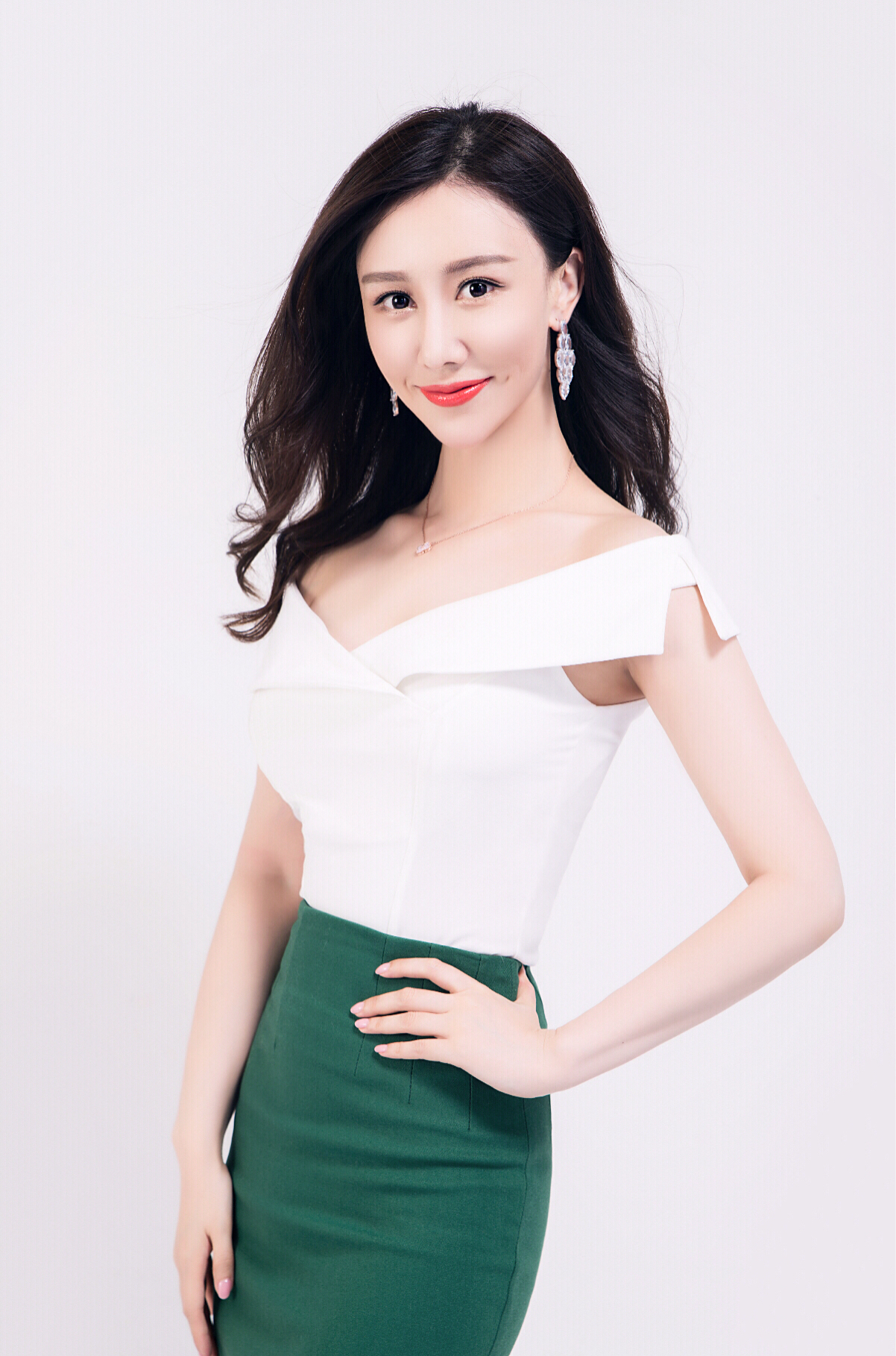 省 /a>,毕业于 a target="_blank" href="/item/中国传媒大学/192109"