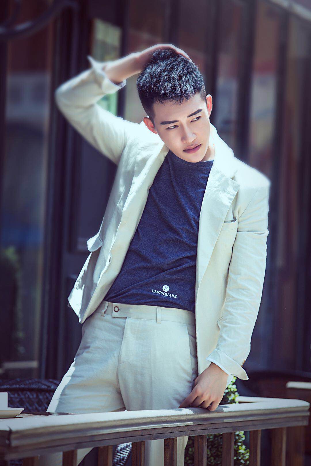 gnazzc74zx">吴江,1995年10月24日出生于山西省吕梁市,中国内地男演员