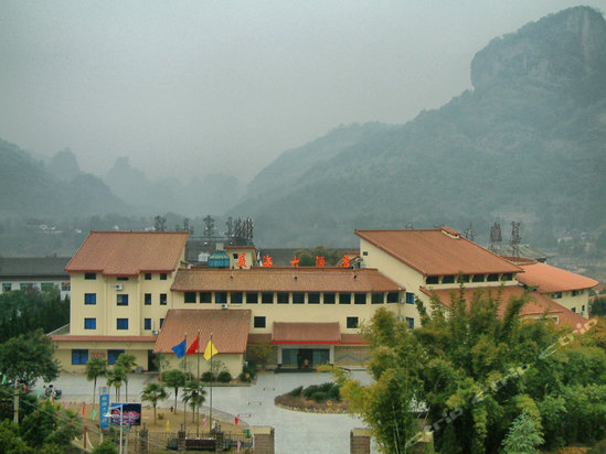 武夷山美海华美达大酒店是<a target="