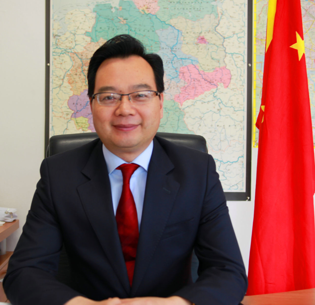  p data-id="gnfh5mrh42">孙从彬,男,中华人民共和国外交官,曾任中国