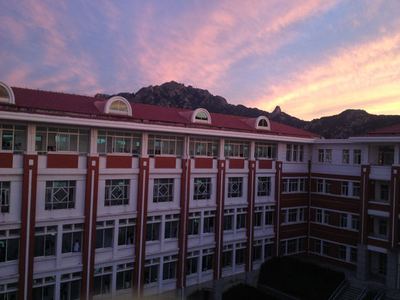 青岛西海岸新区致远中学