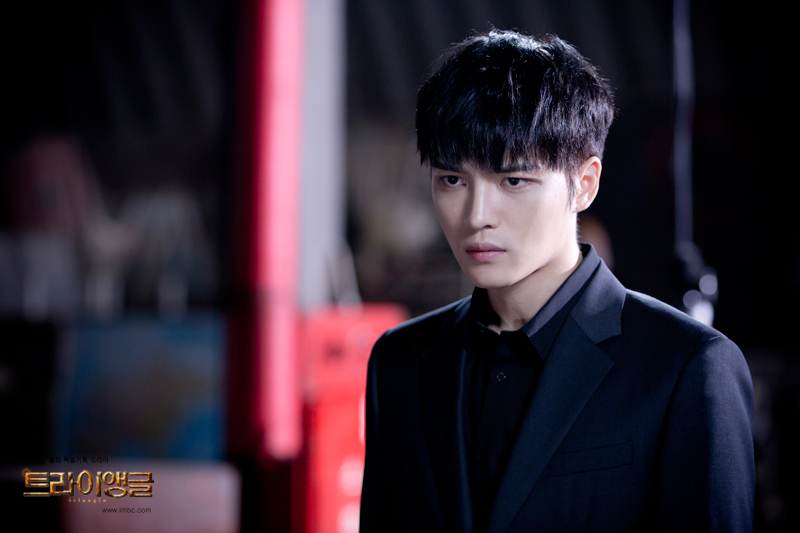  p>《triangle》是 a href="#">韩国mbc电视台 /a>自2014年5月5日起在