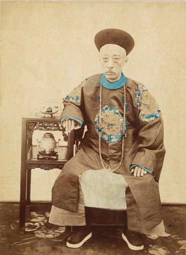 此人本是个草包亲王，用搜刮古玩之法对付英军，吓得后者连夜撤退_百科TA说