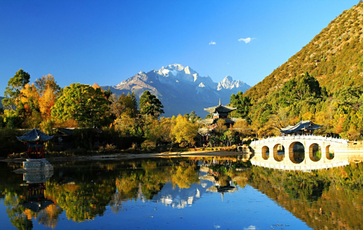黑龙潭