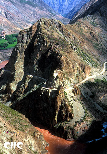 滇藏公路
