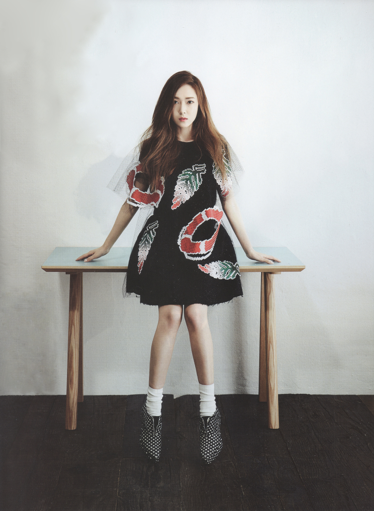  p>郑秀妍(jessica jung),1989年4月18日出生于美国加利福尼亚州