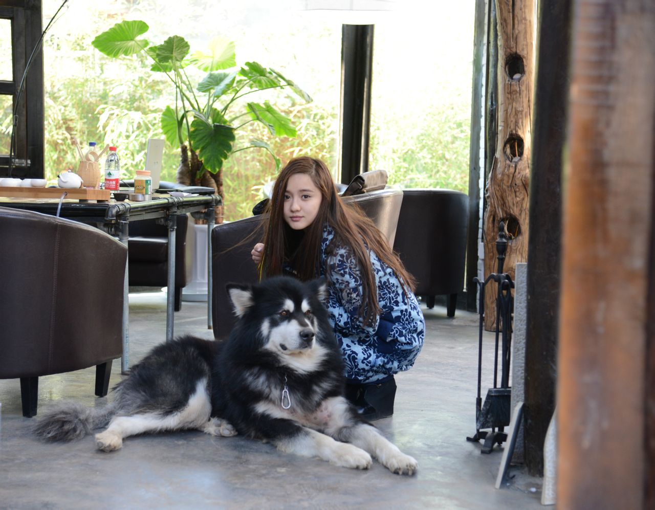  p>艾如,1989年12月26日出生于四川雅安,中国内地女演员,四川力达士