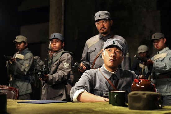  p>《孤军英雄》是由 a href="#" data-lemmaid="17533147">孟凡 /a>