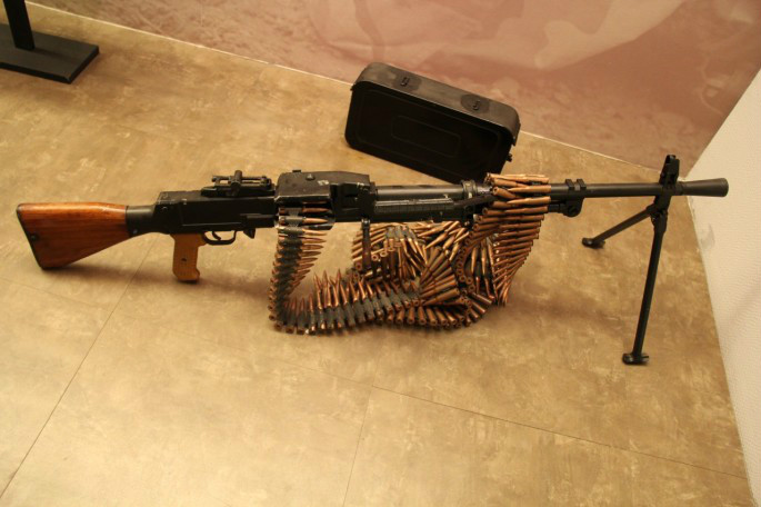 1967年式7.62毫米轻重两用机枪