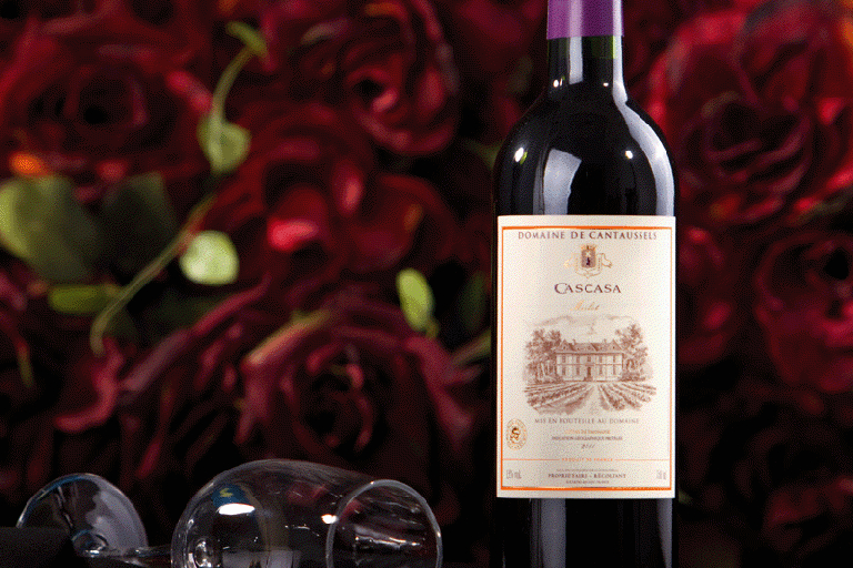  p>戛萨名庄(cascasa)创立于1921年,坐落在世界公认最负盛名的葡萄酒