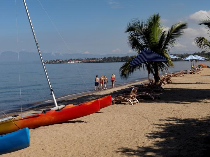  p>基伍湖(英语:lake kivu):是中部非洲最高的湖泊,也是非洲的大湖之