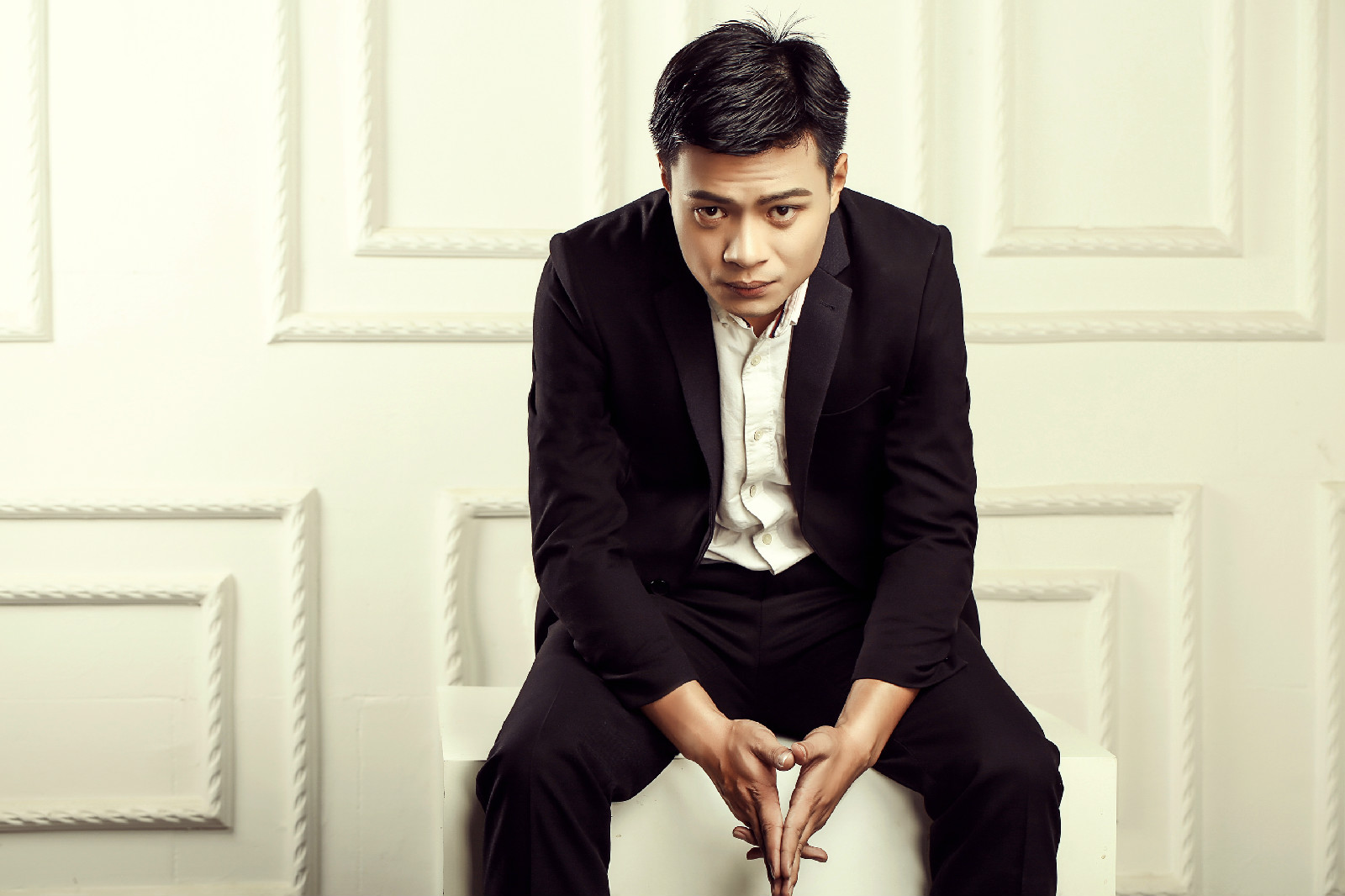 电竞也疯狂》是由 a target="_blank" href="/item/年雪宾/12623135"