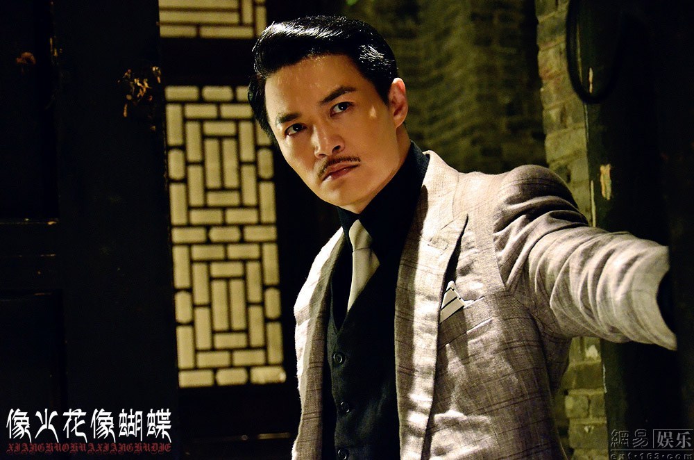  p>郑国霖(曾用名:郑瑞晓,郑乙霖),1976年5月27日出生于上海市,中国