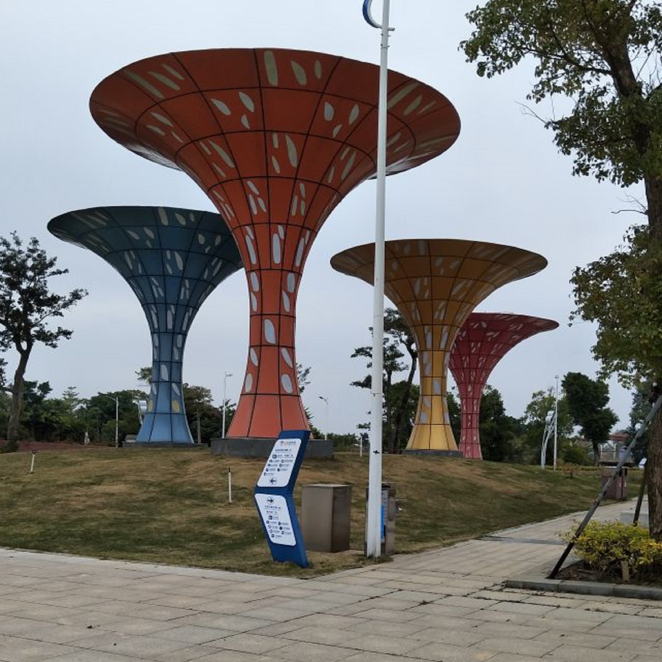  p data-id="gnwnzxzpep">北海园博园,位于广西壮族自治区北海市 a