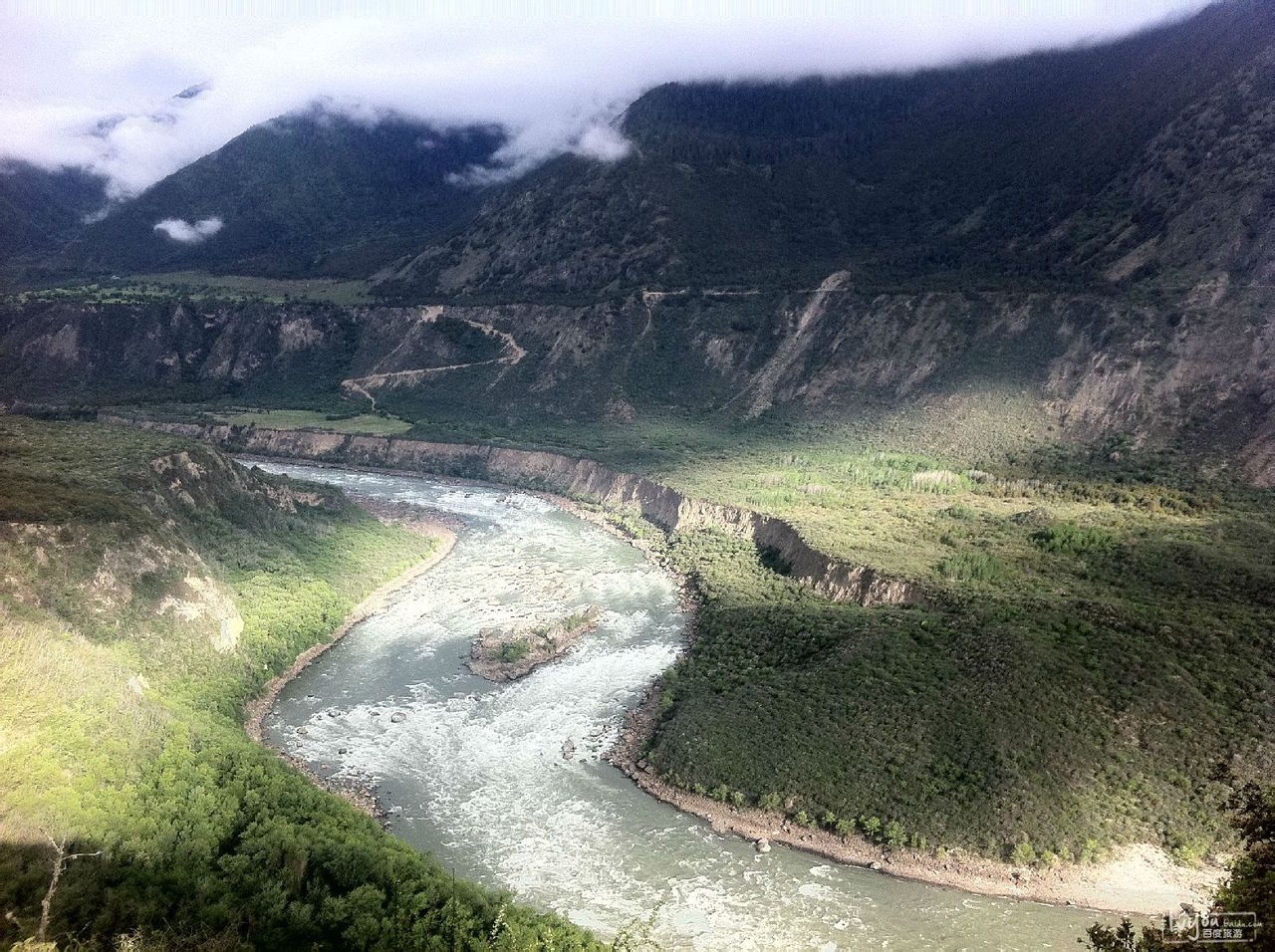 雅鲁藏布大峡谷