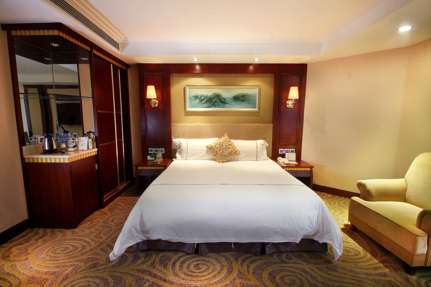  p>惠州金华悦国际酒店是2007年开业的一家涉外旅游酒店,酒店楼高23层