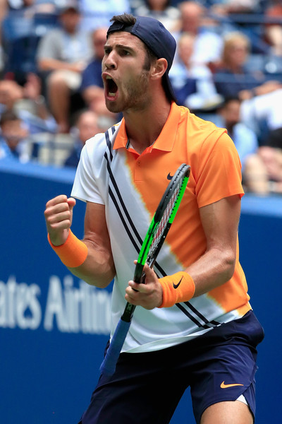 卡伦·卡恰诺夫