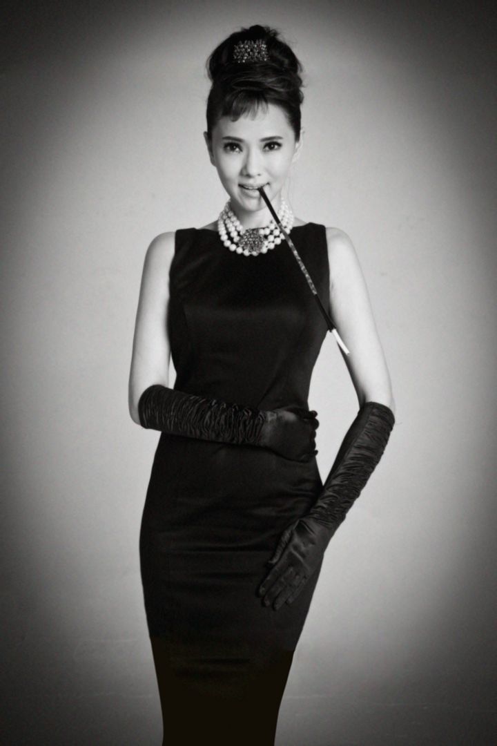  p>伊能静(annie shizuka inou),本名吴静怡,1968年3月4日出生于中国