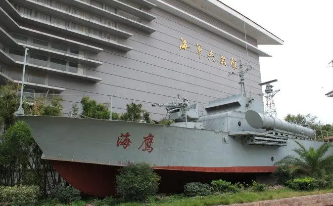  p data-id="gnx6a0lzca">海军上海博览馆,位于上海宝山区吴淞塘后路