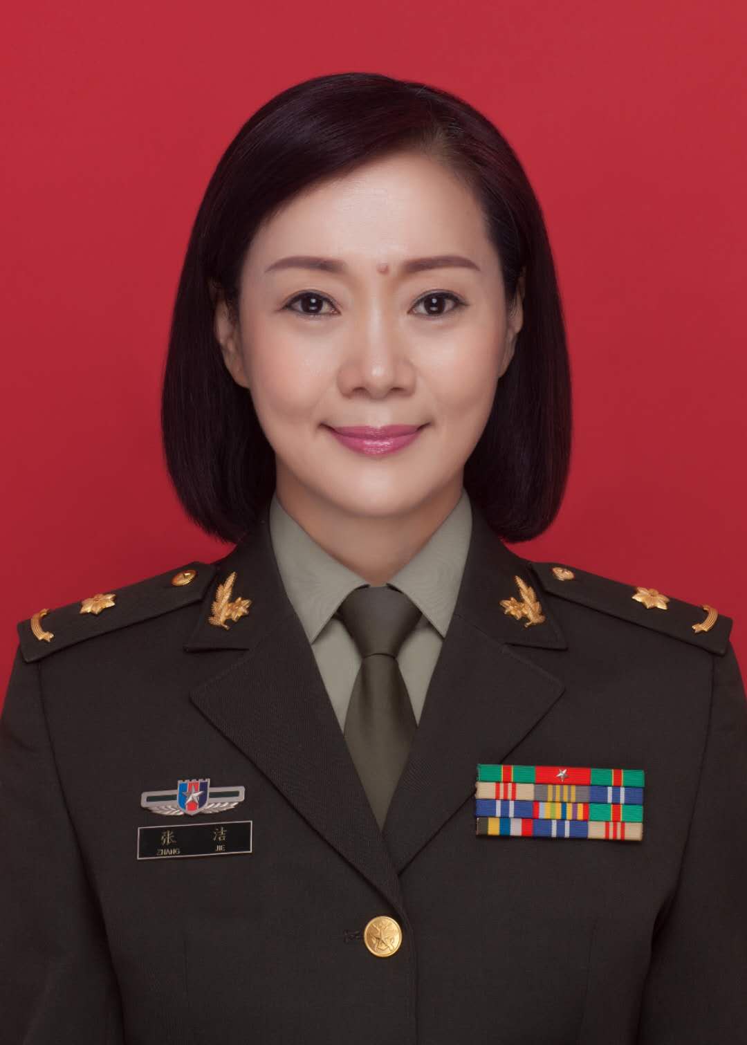 张洁,中国籍,形体训练专家,原<a target="