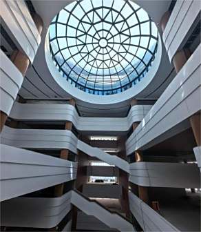 <p>福耀科技大学图书馆