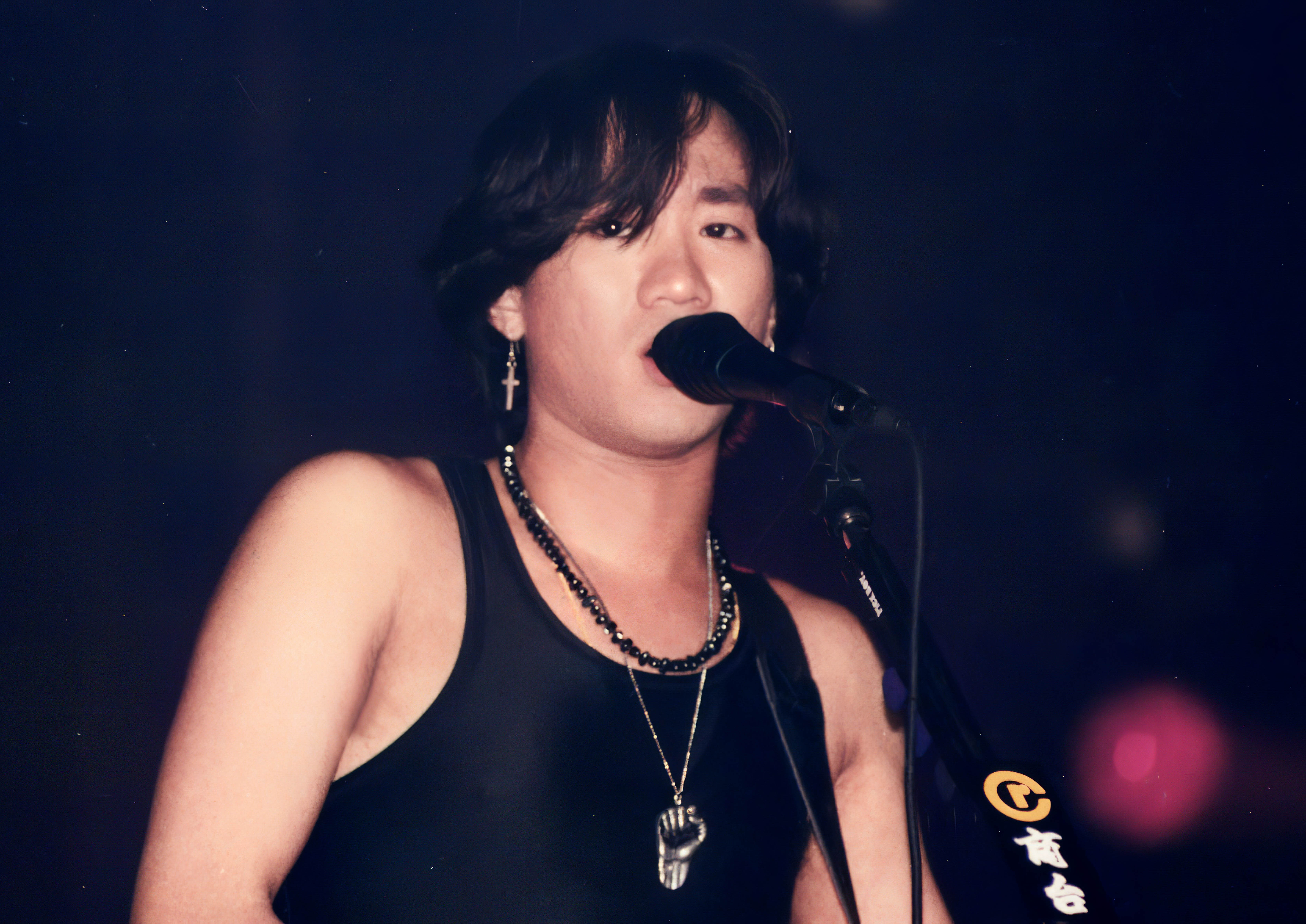 1993年6月30日),出生于中国香港,祖籍广东省台山市,中国香港男歌手