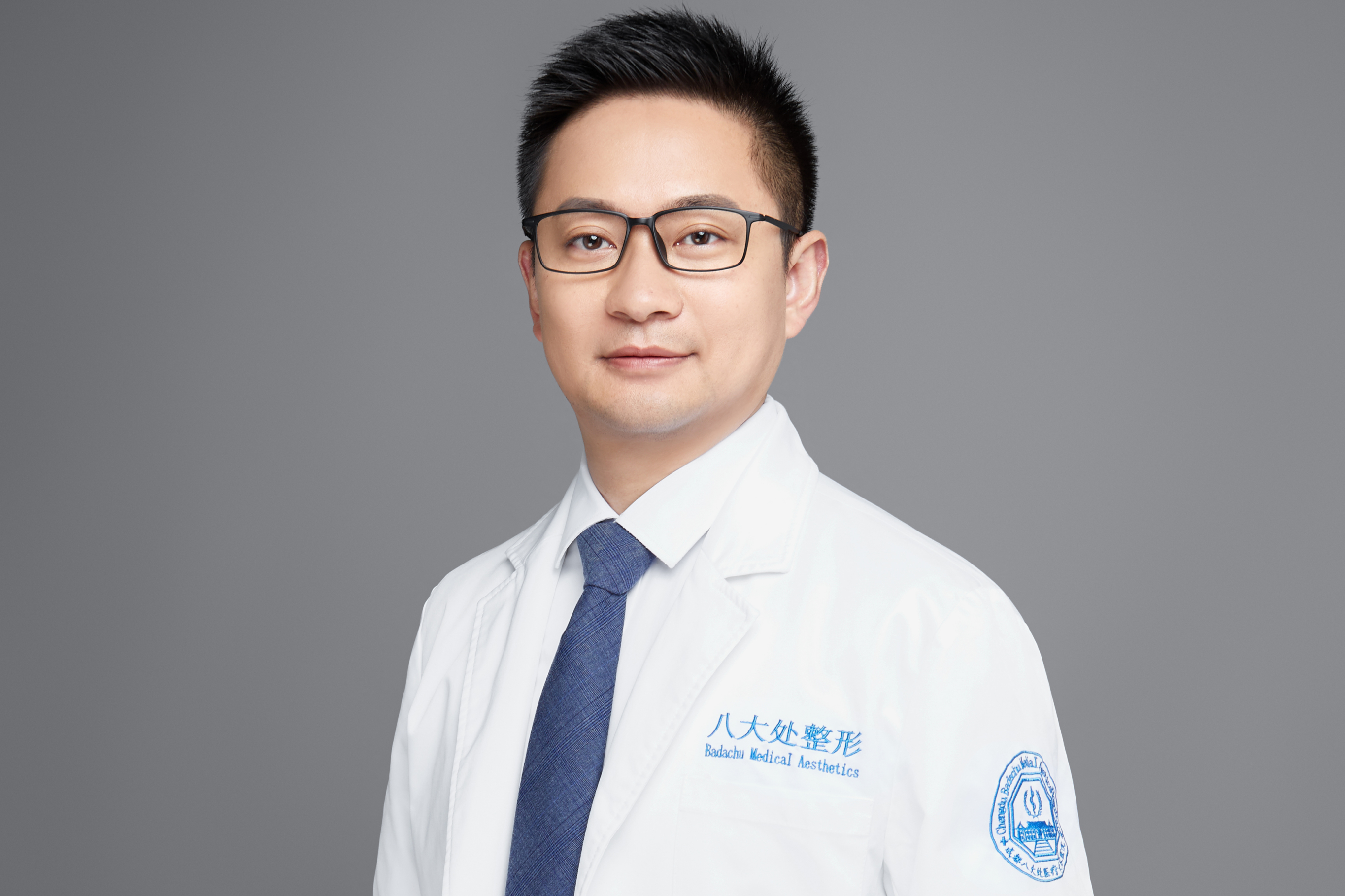 陈健
