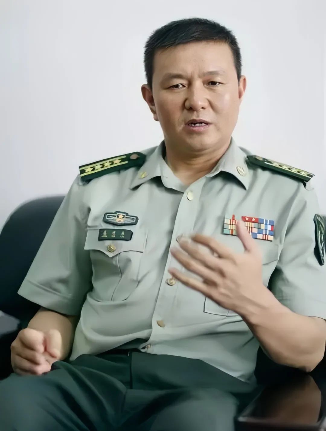  p data-id="go0dmyb6n0">盛运来,男,湖北孝昌人,中共党员,少将军 