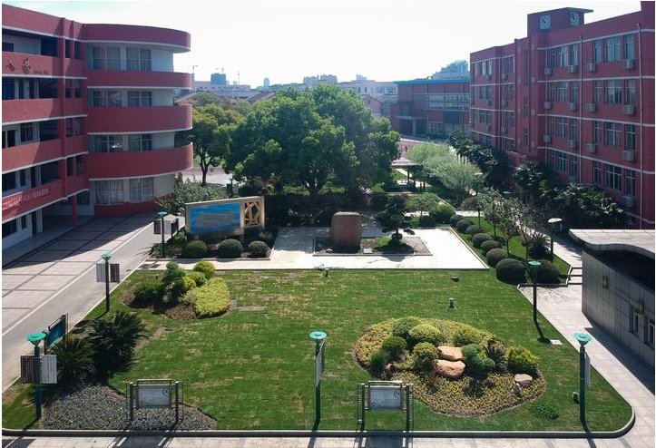 无锡市堰桥高级中学