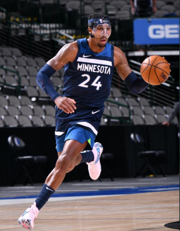 朗戴·霍利斯-杰弗森