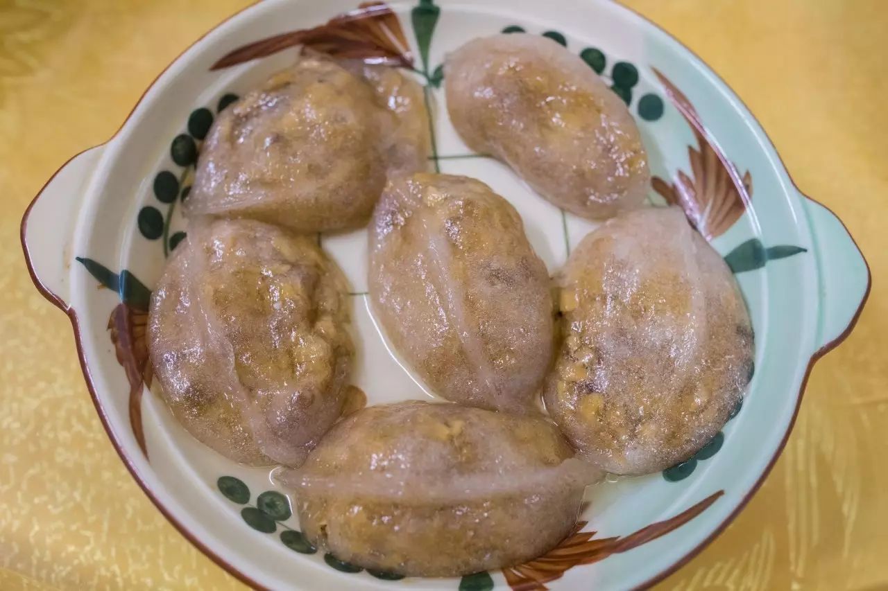  p>薯粉粄是广东省梅州市大埔县的一道小吃. /p>