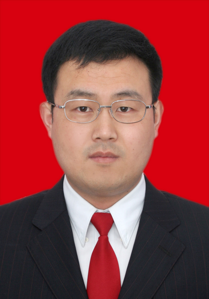 李建伟