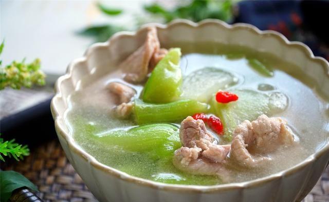 丝瓜瘦肉汤