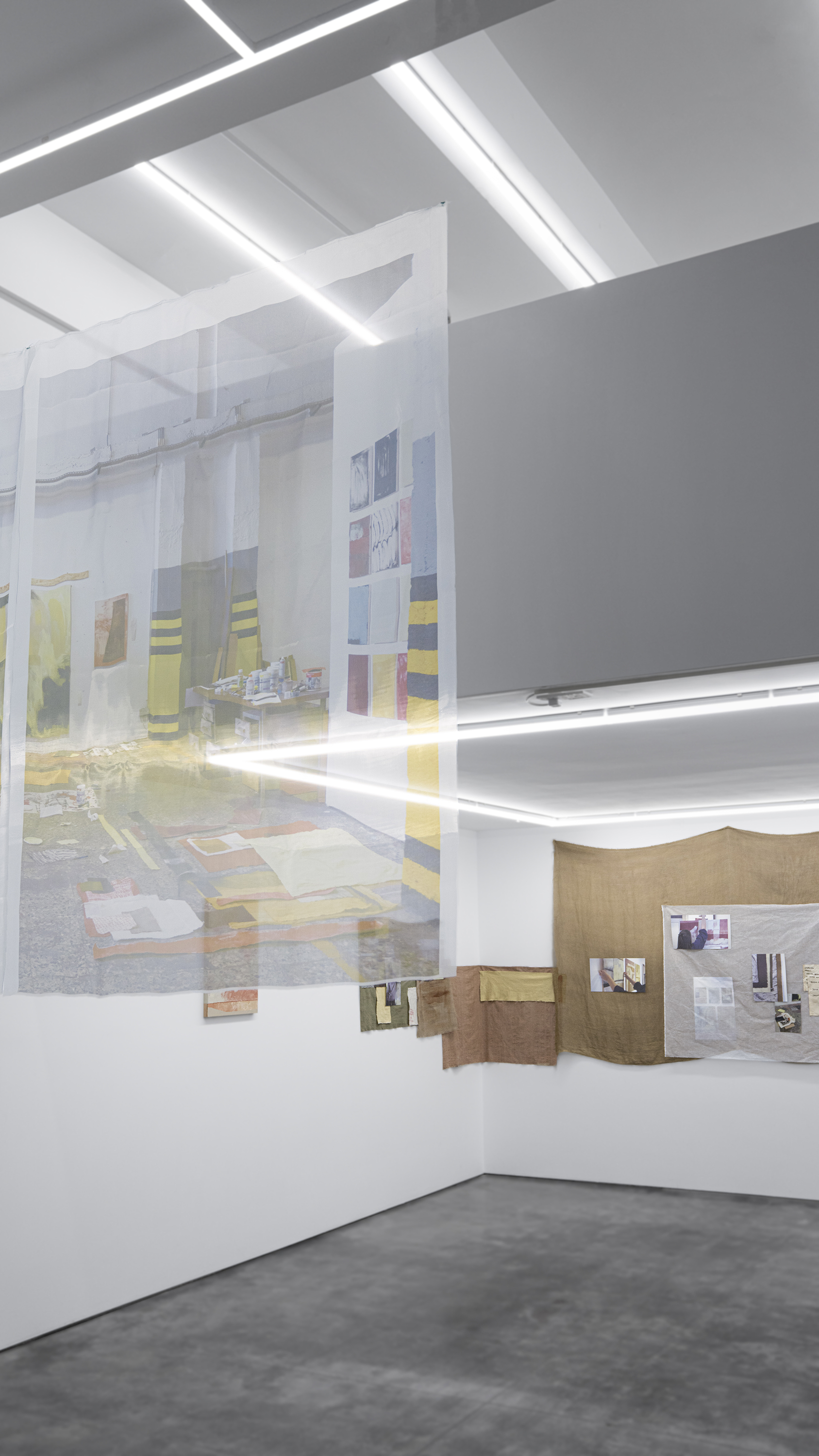 arch gallery 拱形画廊, 取建筑architecture中"拱形"之意,是一