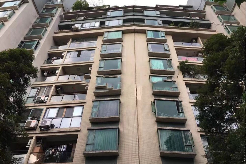  p>中海名城一期位于成都市高新区神仙树南路8号 ,由 a target="