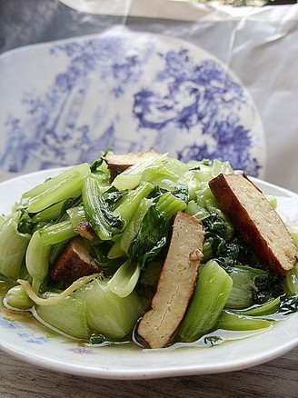  p>豆腐干炒油菜是一道以豆腐干, a href="#" data-lemmaid="20458">