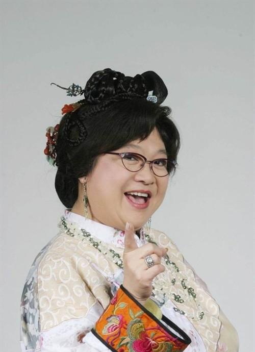 data-id="gnzu2ij6w1">《肥姐挂帅》是由尚氏尚武影视公司,广州电视台