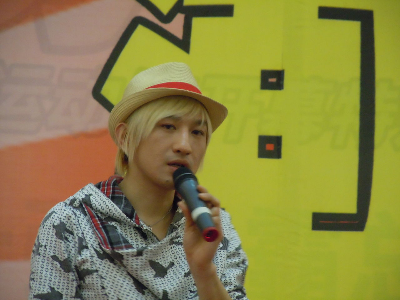  p>后弦(hoho), span class="ref" data-ctrid="szfclbv5fpoo">1979年