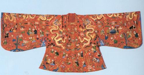 洒线绣百子戏女夹衣