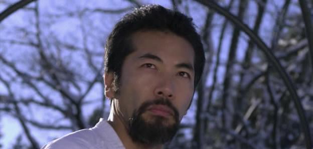 平静,三神器家族传人 a target="_blank" href="/item/八神庵/160087"